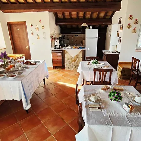 Ardea לינה וארוחת בוקר טולנטינו